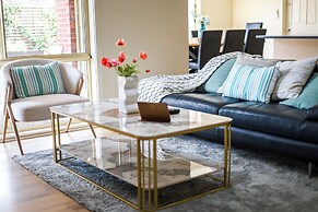 StayAU Two-story Comfy House Pool Table