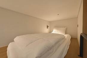 HOTEL ON YOU