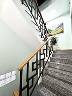 Anh House