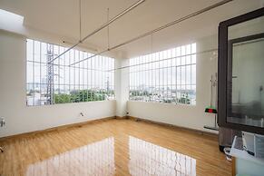 Anh House