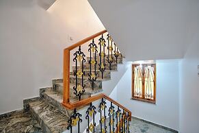 Eyokar 4 BHK Villa Candolim