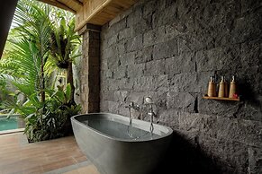 Roshan Bamboo Ubud Villa