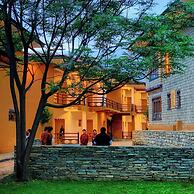 Tenzinling Resort