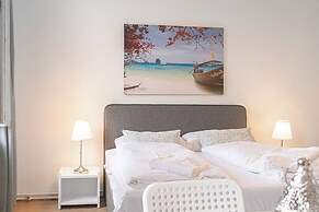 Cozy 2BR Stay Near AKH With WiFi