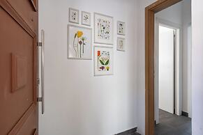 Fiesta 1-BR Apt. & Balcony in Larnaca