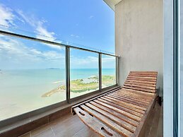 Silverscape Residence Sea ViewbyStayrene