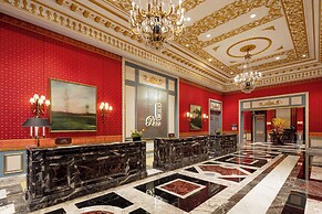 Paiza Lofts at Parisian