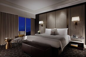 Paiza Lofts at Parisian