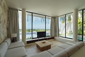 Beyond Villas Seashell by Alfred in Bali