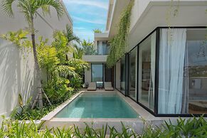 Beyond Villas Seashell by Alfred in Bali