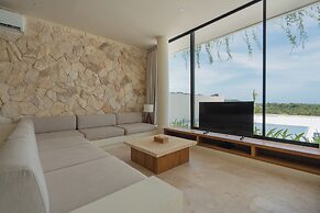 Beyond Villas Seashell by Alfred in Bali
