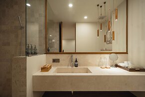 Beyond Villas Seashell by Alfred in Bali