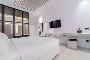 Le Ciel Suites & Villas