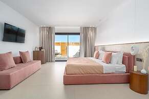 Le Ciel Suites & Villas