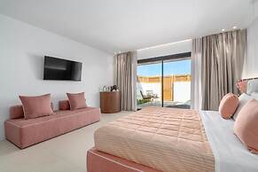 Le Ciel Suites & Villas