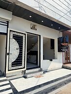 hotel shivlok inn