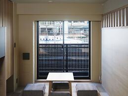 Premium Apart MONday HAMAMATSUCHO Station