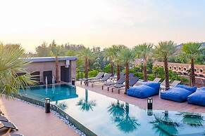 Citygate 2 BR Pool View P503-4