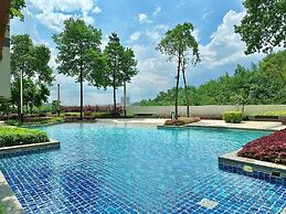 Meridian Medini Legoland by Stayrene