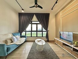 Meridian Medini Legoland by Stayrene