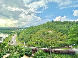Meridian Medini Legoland by Stayrene
