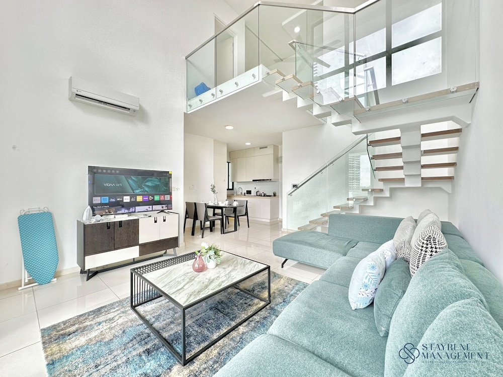 Macrolink Medini Legoland by Stayrene