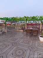 Daniyar Guest House
