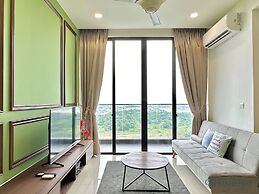 D'Pristine Medini by Stayrene