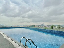 D'Pristine Medini by Stayrene