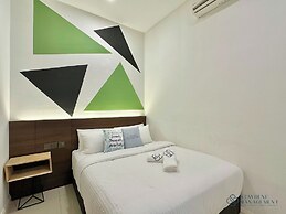 D'Pristine Medini by Stayrene