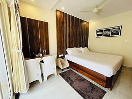 CITY GRAND