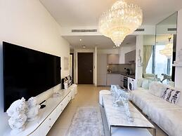 Manzil - 1BR in Sobha with Skyline Views