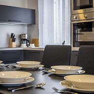 Chic Modern Stay with Private Terrace