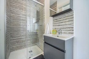 Chic Modern Stay with Private Terrace