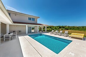 Villa Ora