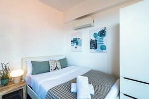 Burst - Chic Studio & Balcony in Larnaca