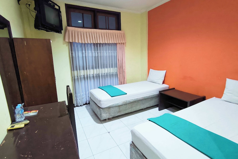 Hotel Pattimura powered by Cocotel