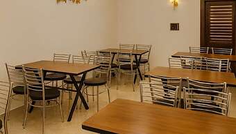 HOTEL EMPRESS GRAND