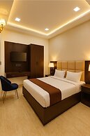 HOTEL EMPRESS GRAND