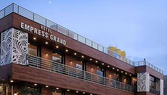 HOTEL EMPRESS GRAND