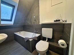 HAVENU Hotel Quartier 8