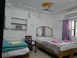 Gopi Guest House