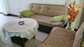 European condo Rentals Toril
