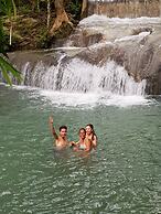 European condo Rentals Toril