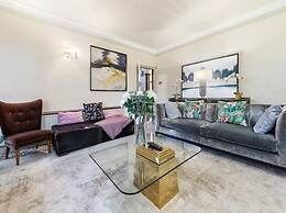 Spacious Home With Private Parking