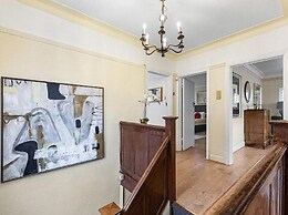 Spacious Home With Private Parking
