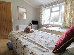 Holly Lodge
