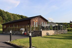 Holly Lodge