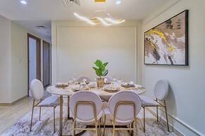 Manzil - Chic 2BR with Dubai Canal Views