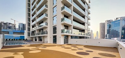 Manzil - Chic 2BR with Dubai Canal Views